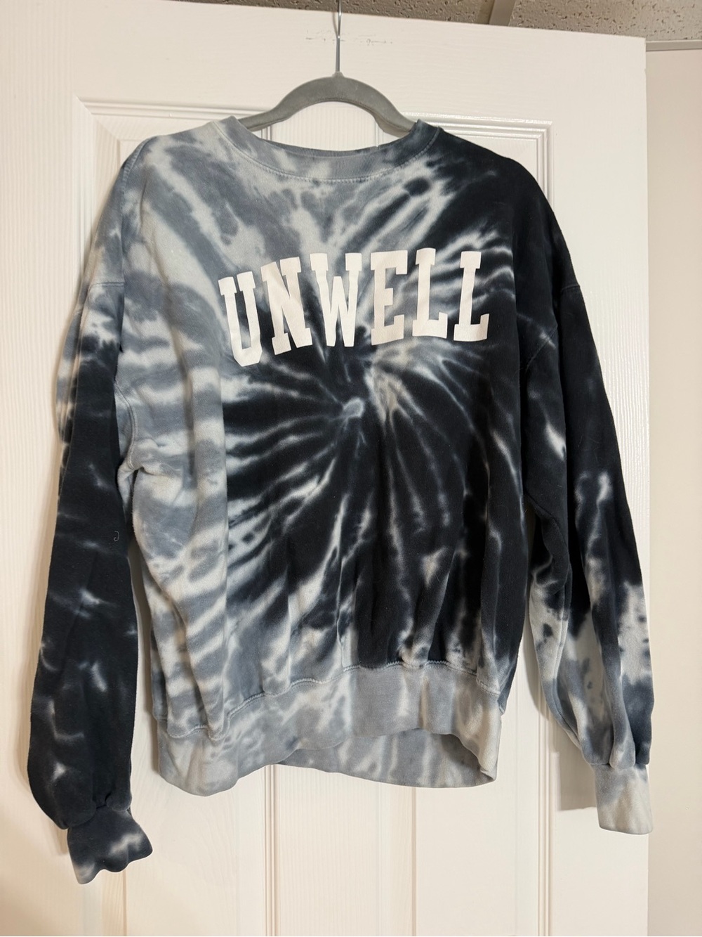 Black & White Tie-Dye Crewneck Sweater with